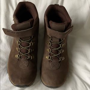 Merril hiking boots